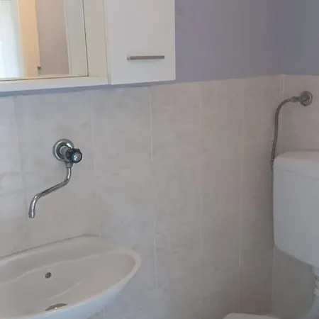 Guest house Rovenska 3*